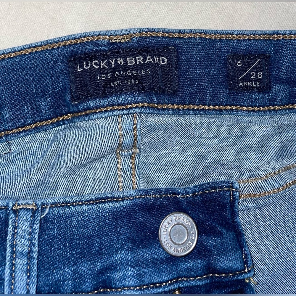 New Without Tags Lucky Brand Mid Rise Skinny Ava Blue Jeans *make offers* - Picture 8 of 8